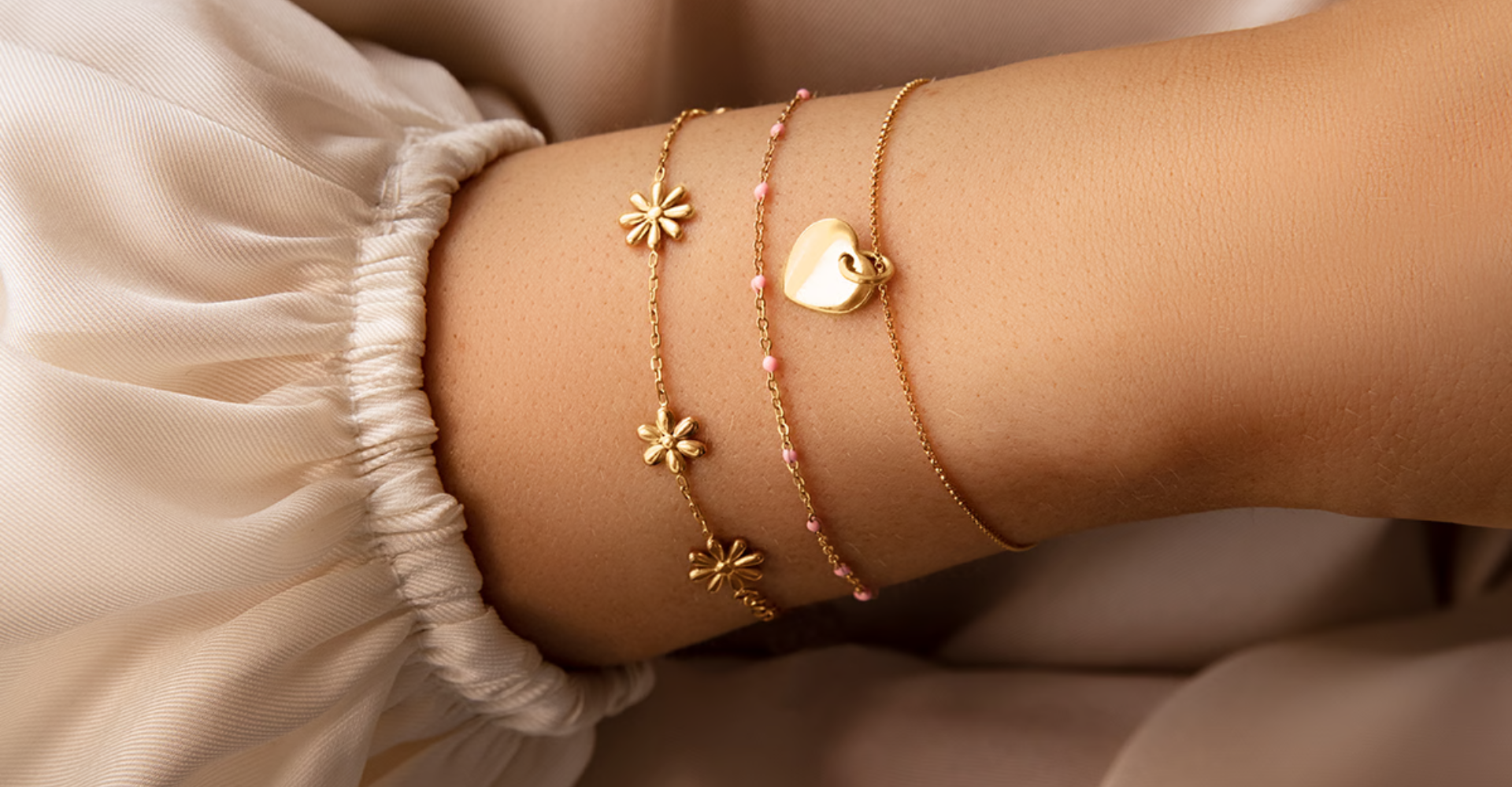 Autumn Layering – How to Combine Necklaces, Bracelets and Rings This Season