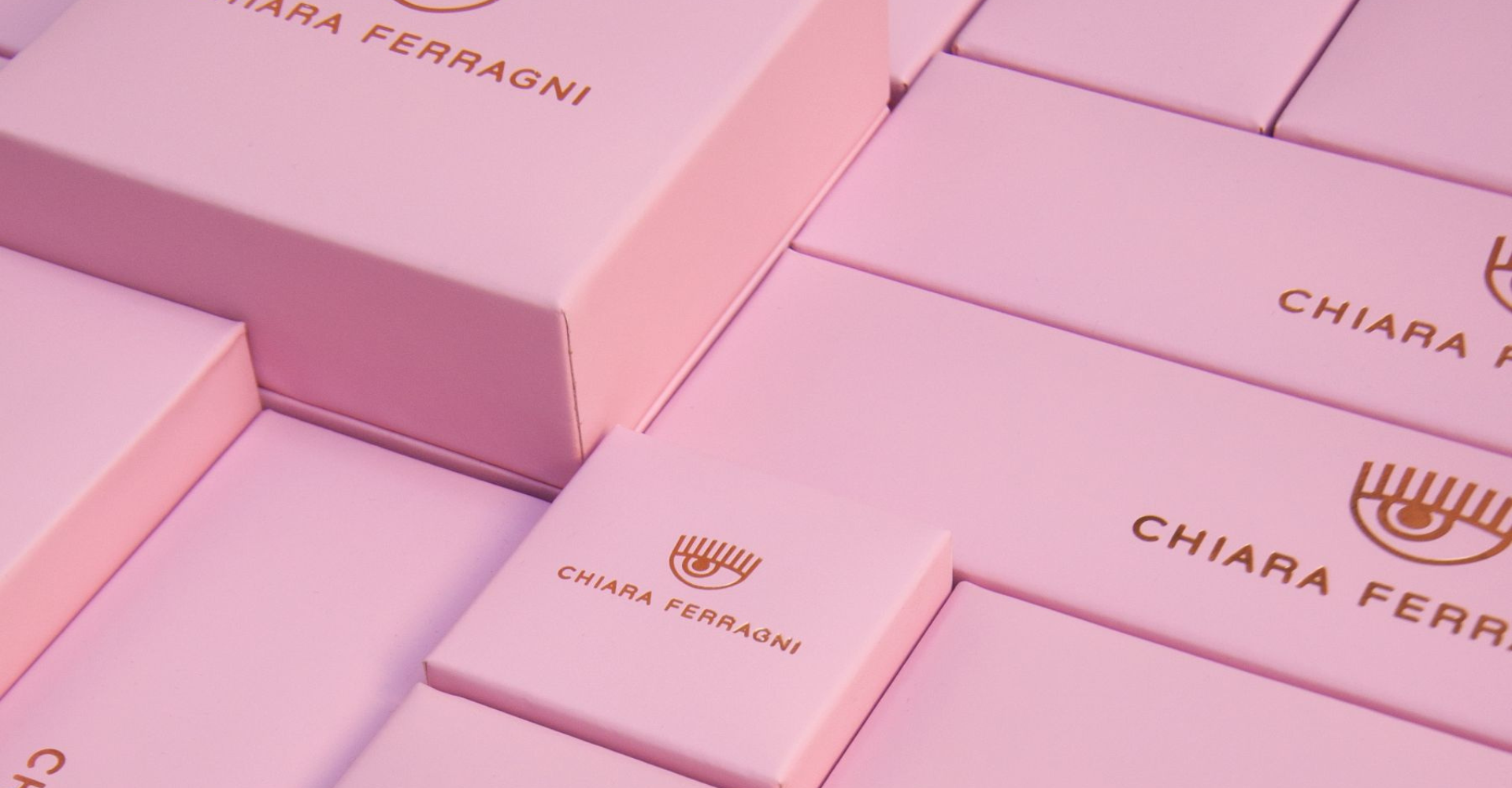 Chiara Ferragni: Elegance and Innovation in Fashion and Jewelry