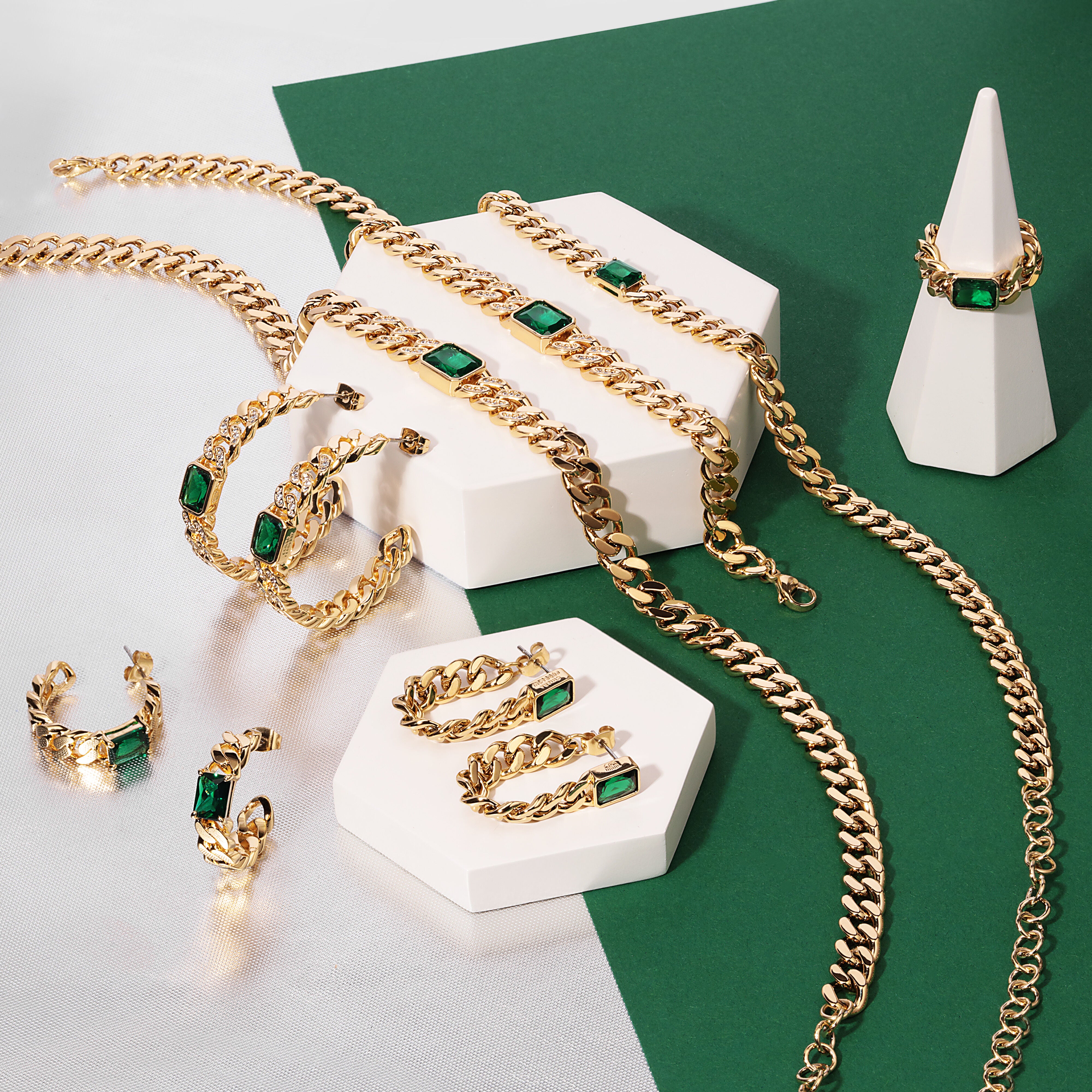 Podesiva ženska ogrlica BOSSY CHAIN, pozlaćena, Chiara Ferragni