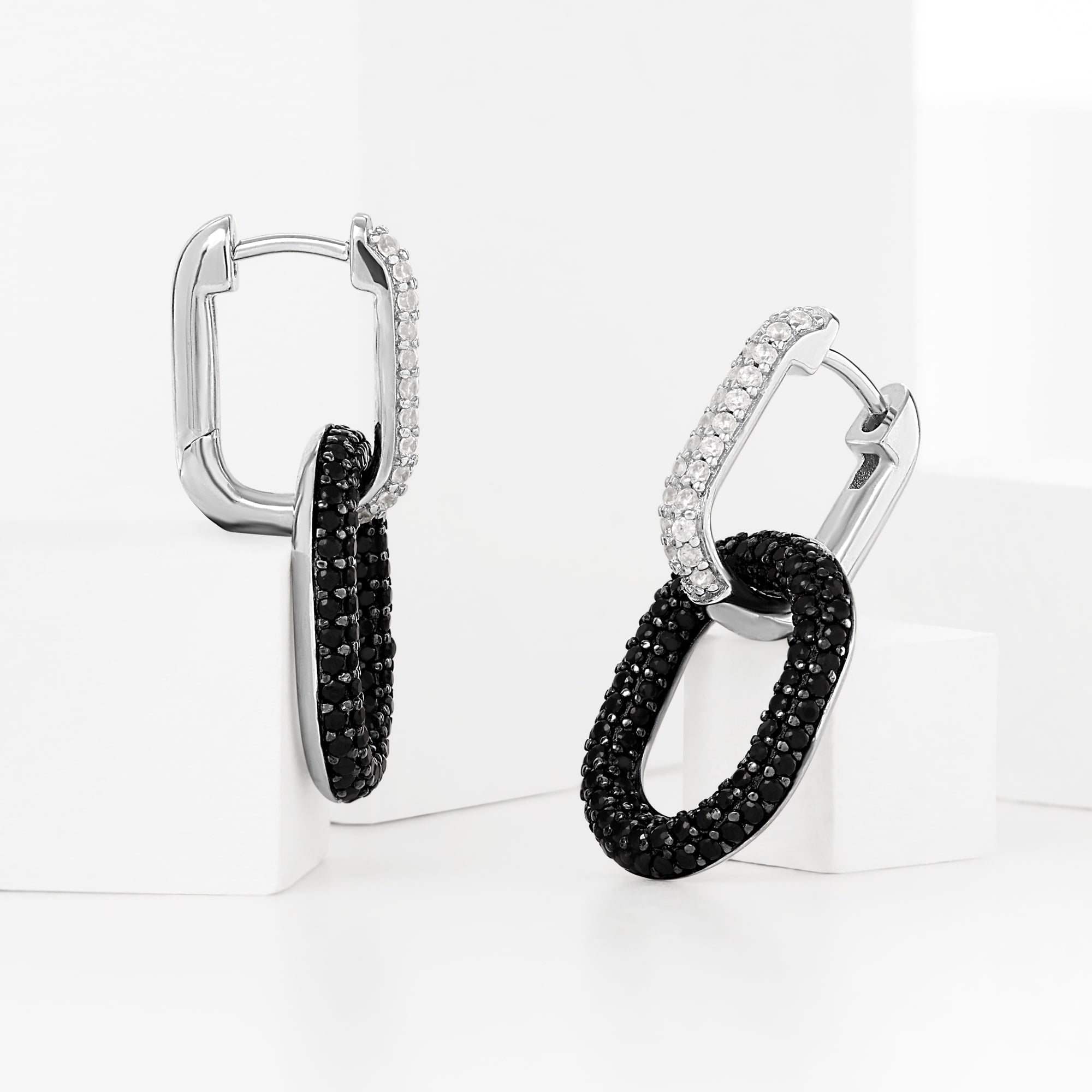 Ženske naušnice od srebra LIQUID sa crnim cirkonima, JETTE