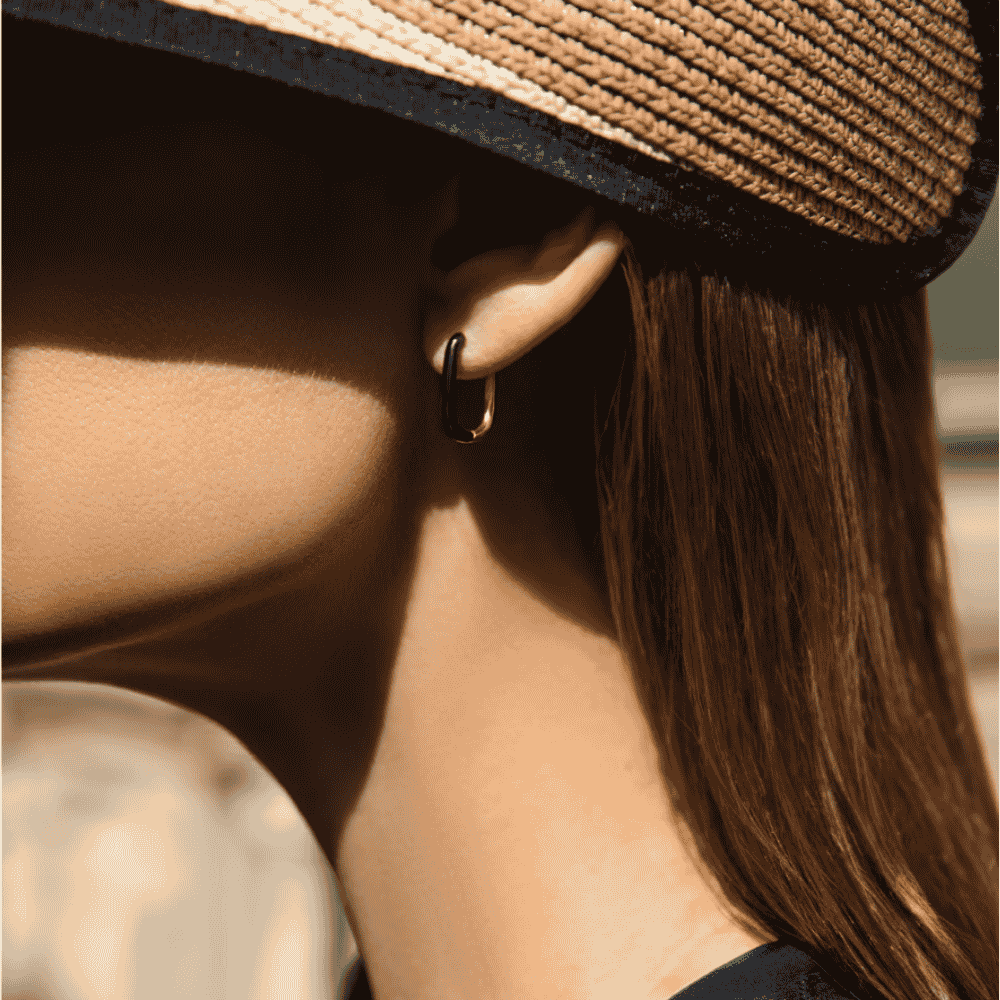 Cercei Cube placati cu aur si email negru - Cercei rotunzi - 188/17/KOL/NO2/CZA/PO - Lilou - Tessora