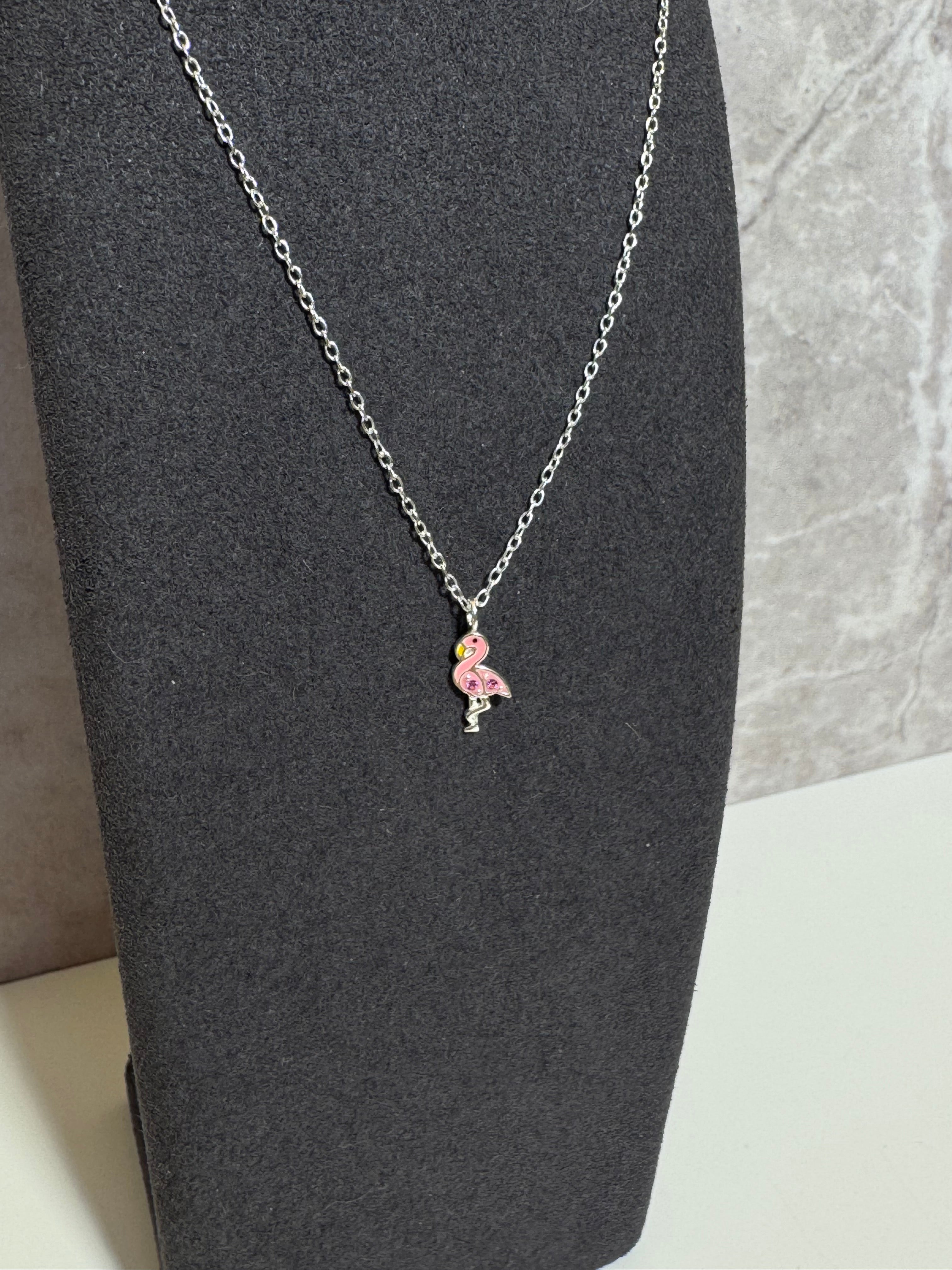 Ženski srebrni ogrtač s privjeskom u obliku flaminga, Tessora