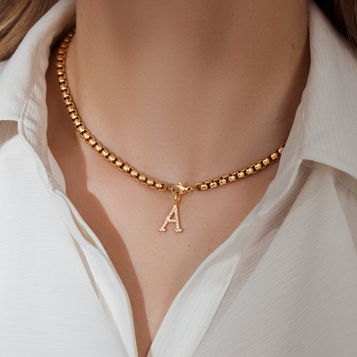 Ženska ogrlica s kubičnim lančićem, slovo A, sa cirkonima, pozlačena, Lilou