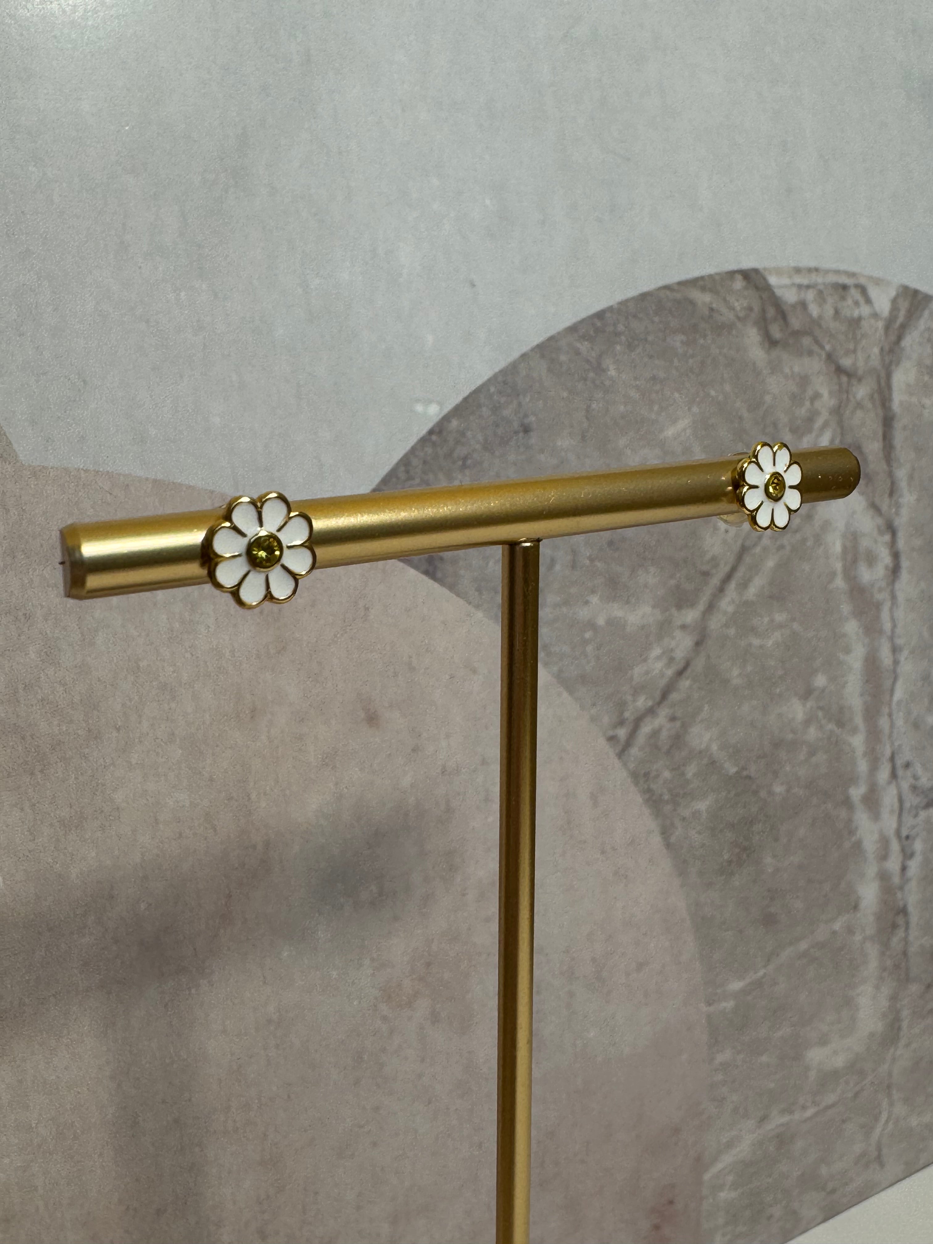 Ženske srebrne naušnice s zlatnom kamilicom, Tessora