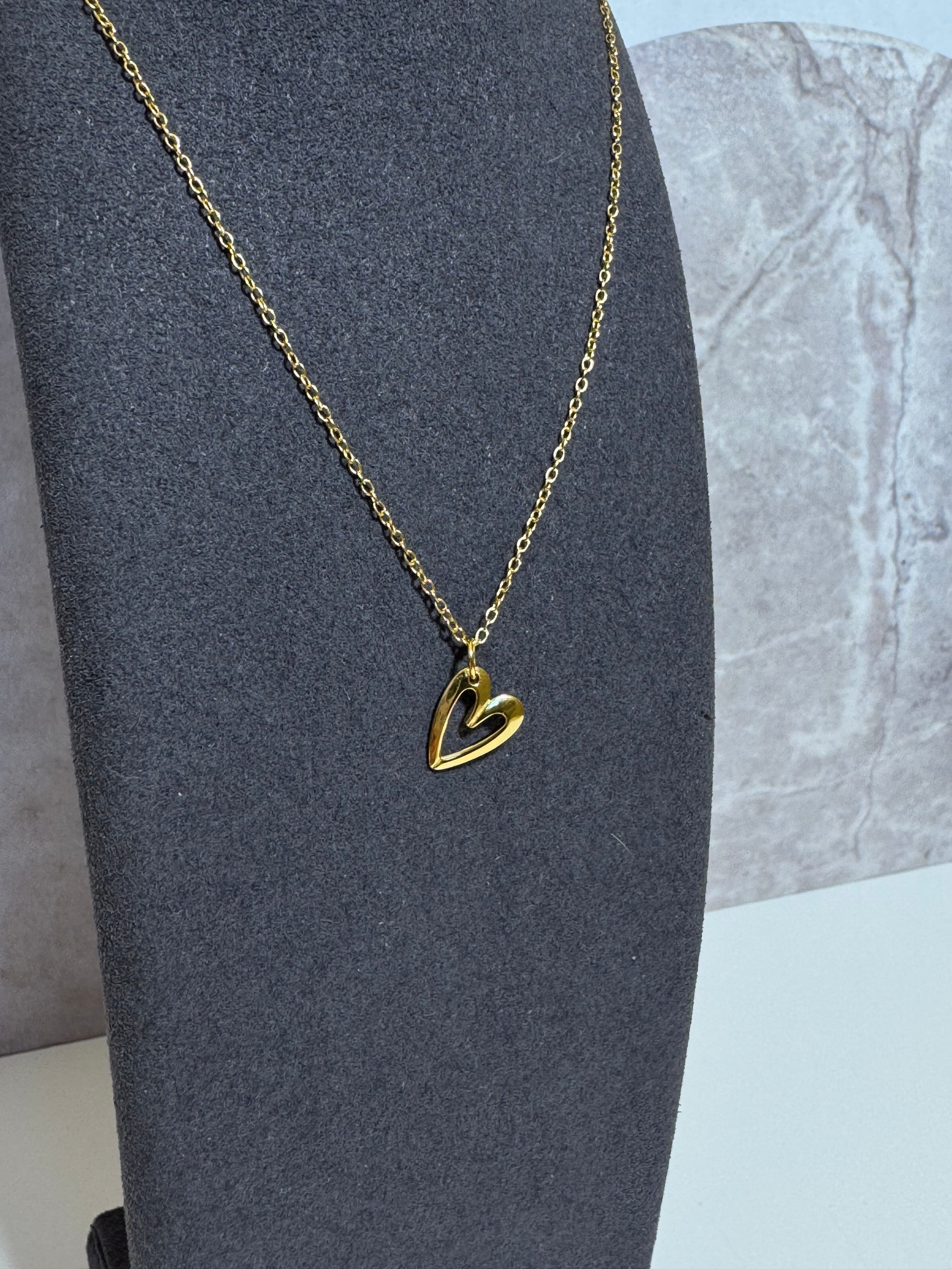 Colier de damă din argint cu inimă simplă, placat cu aur, Tessora